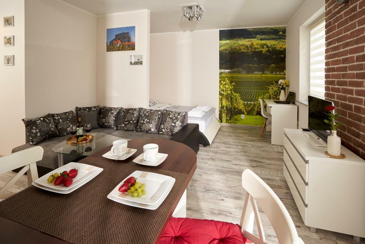 Apartament Winnica Zielona Gora  Exterior photo